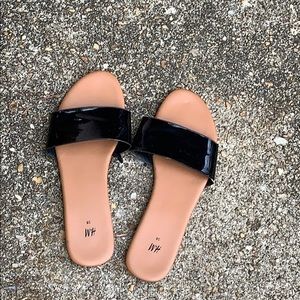 H&M Shiny black leather slides